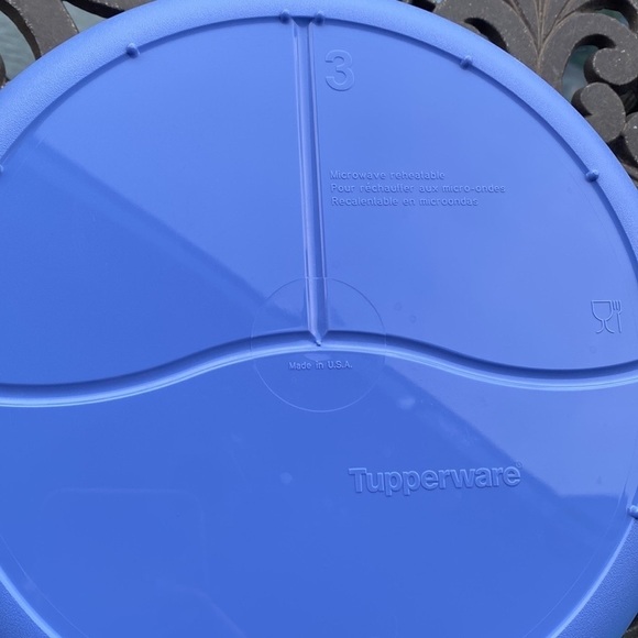 Tupperware - blue green 3 compartment storage microwaveable 3284C-3 W/Lid - Picture 10 of 11